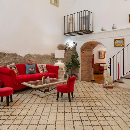 Dans Tour Du 16eme Siecle Apartmán